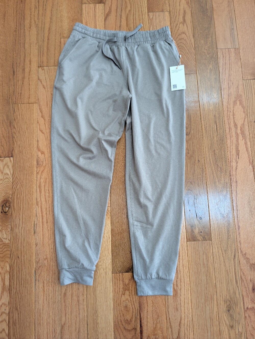 Quince NWT Athletic Jogger Sweatpants SMALL Gray